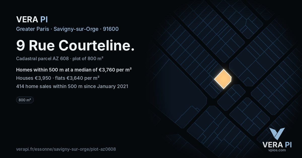 9 Rue Courteline, Savigny-sur-Orge at night – the plot lit, the parcels around coloured by the prices near them