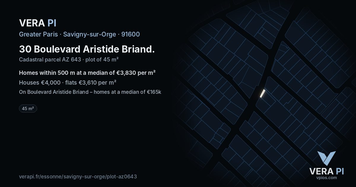 30 Boulevard Aristide Briand, Savigny-sur-Orge at night – the plot lit, the parcels around coloured by the prices near them