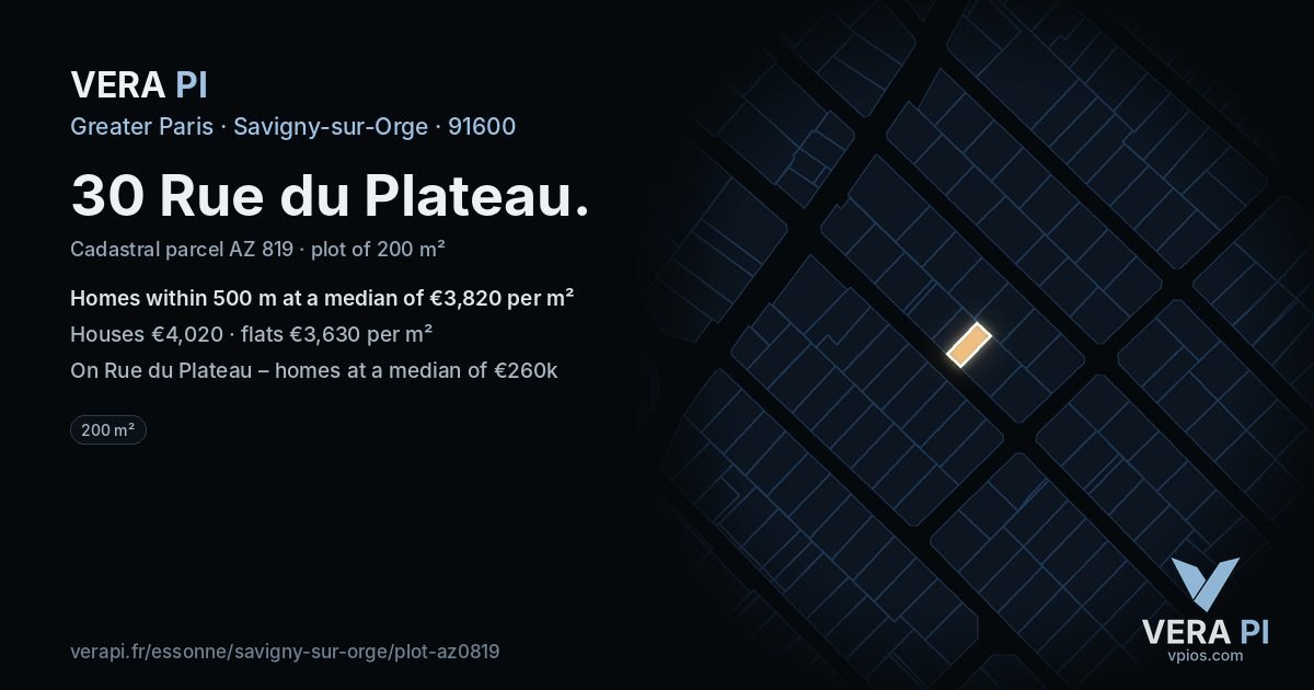 30 Rue du Plateau, Savigny-sur-Orge at night – the plot lit, the parcels around coloured by the prices near them