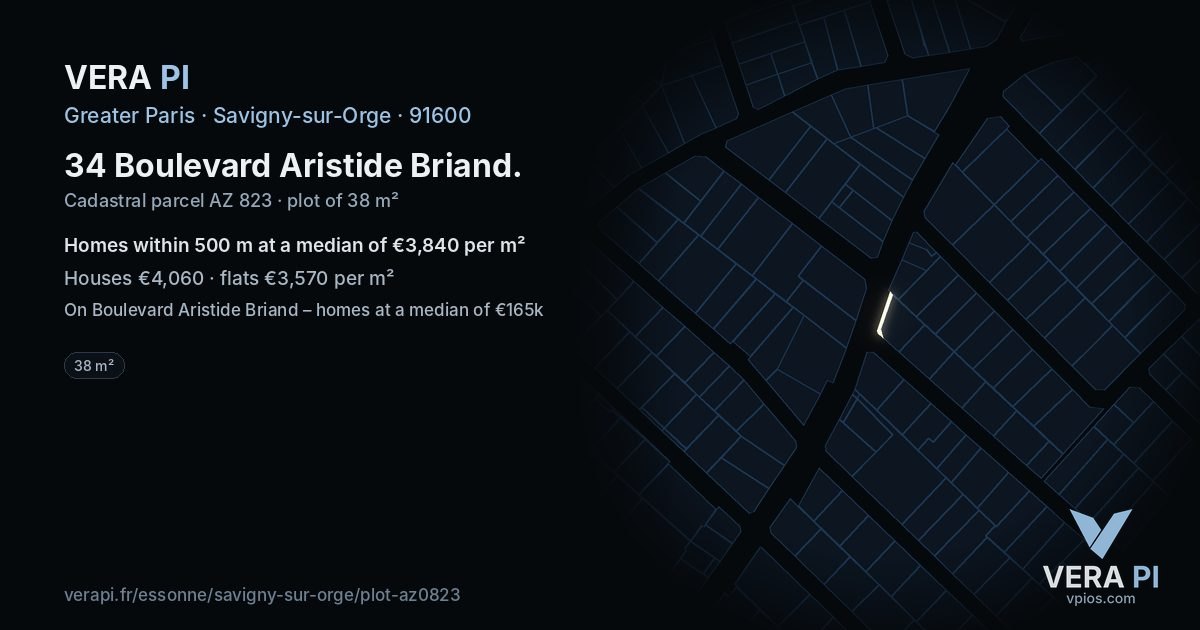 34 Boulevard Aristide Briand, Savigny-sur-Orge at night – the plot lit, the parcels around coloured by the prices near them