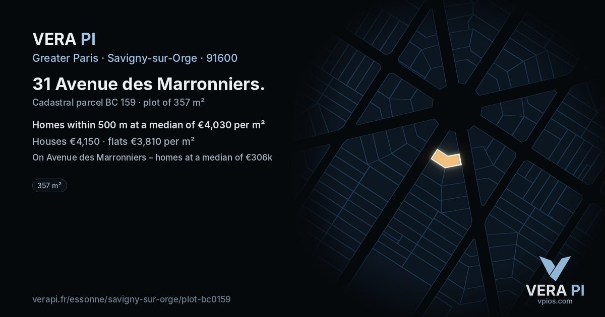 31 Avenue des Marronniers, Savigny-sur-Orge at night – the plot lit, the parcels around coloured by the prices near them