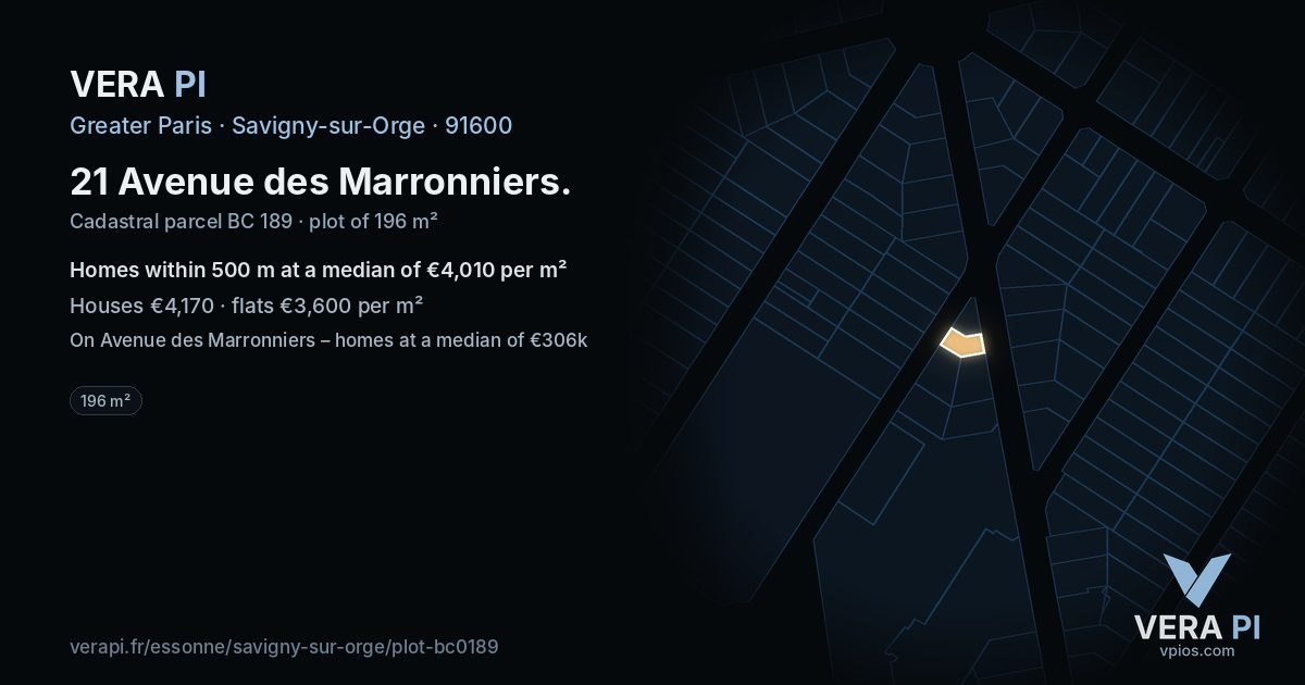 21 Avenue des Marronniers, Savigny-sur-Orge at night – the plot lit, the parcels around coloured by the prices near them