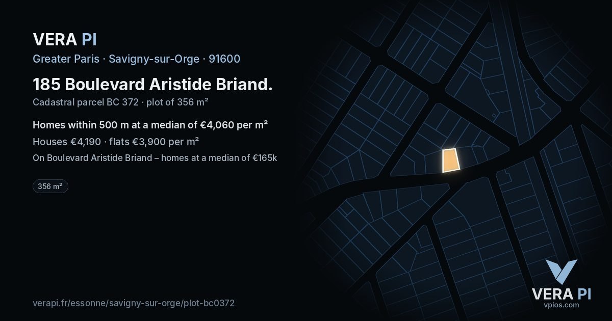 185 Boulevard Aristide Briand, Savigny-sur-Orge at night – the plot lit, the parcels around coloured by the prices near them