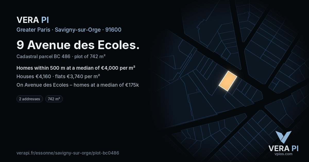 9 Avenue des Ecoles, Savigny-sur-Orge at night – the plot lit, the parcels around coloured by the prices near them
