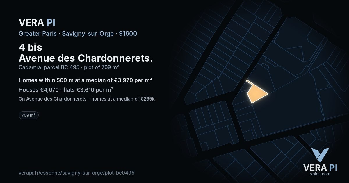 4 bis Avenue des Chardonnerets, Savigny-sur-Orge at night – the plot lit, the parcels around coloured by the prices near them