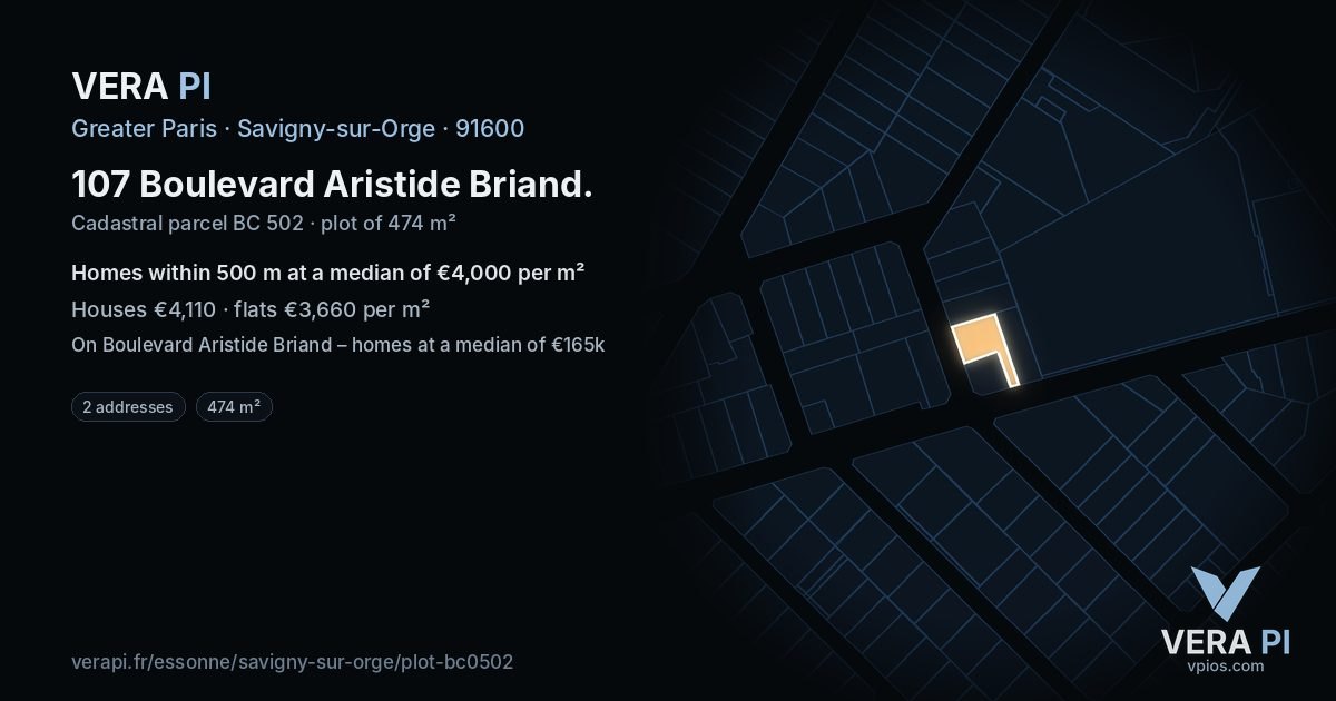 107 Boulevard Aristide Briand, Savigny-sur-Orge at night – the plot lit, the parcels around coloured by the prices near them