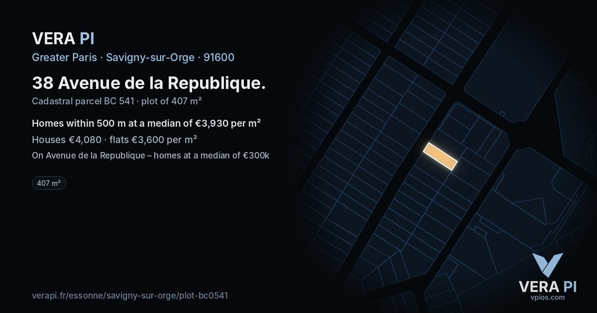 38 Avenue de la Republique, Savigny-sur-Orge at night – the plot lit, the parcels around coloured by the prices near them