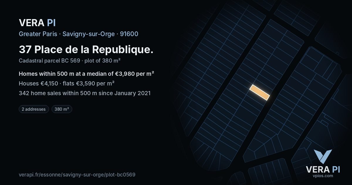 37 Place de la Republique, Savigny-sur-Orge at night – the plot lit, the parcels around coloured by the prices near them