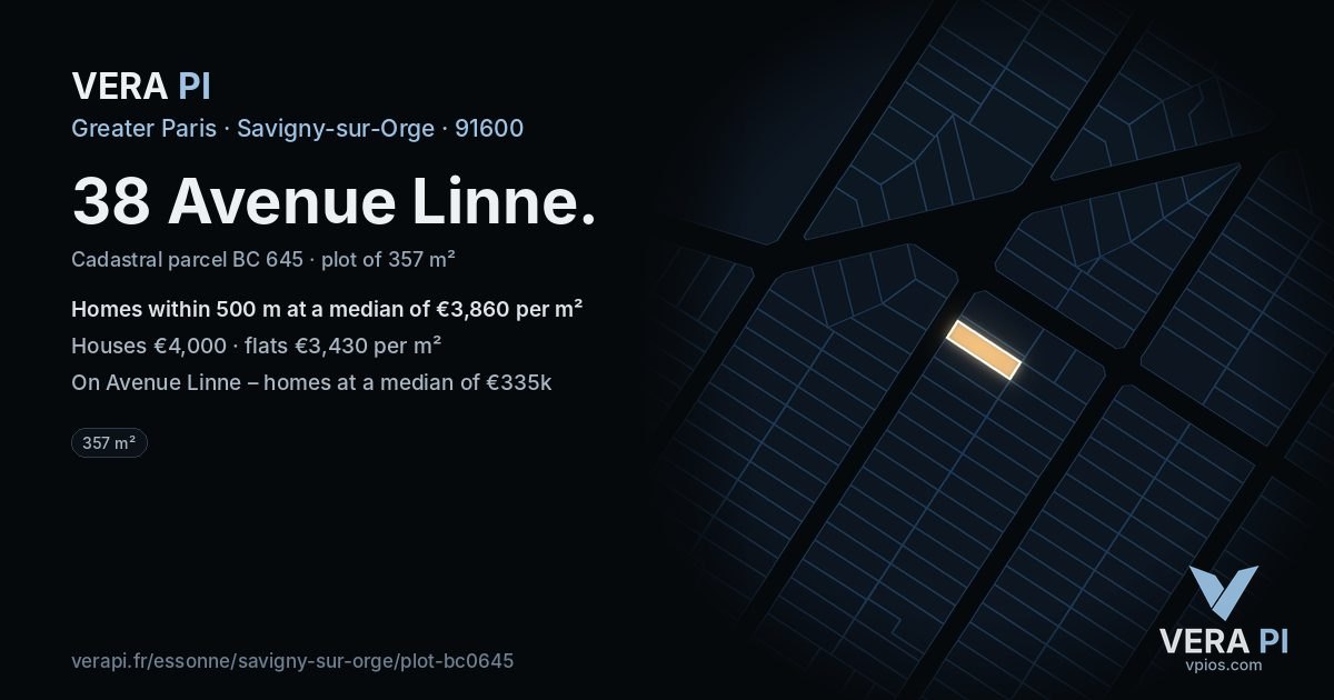 38 Avenue Linne, Savigny-sur-Orge at night – the plot lit, the parcels around coloured by the prices near them