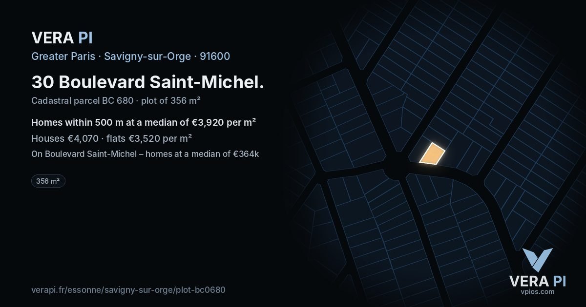 30 Boulevard Saint-Michel, Savigny-sur-Orge at night – the plot lit, the parcels around coloured by the prices near them