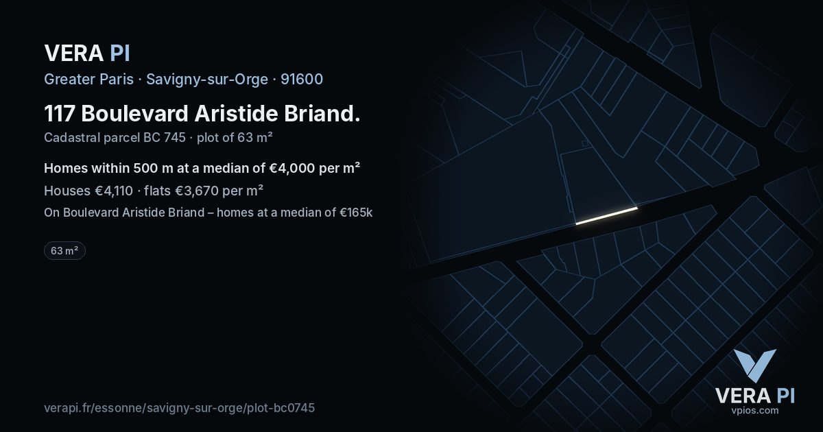 117 Boulevard Aristide Briand, Savigny-sur-Orge at night – the plot lit, the parcels around coloured by the prices near them