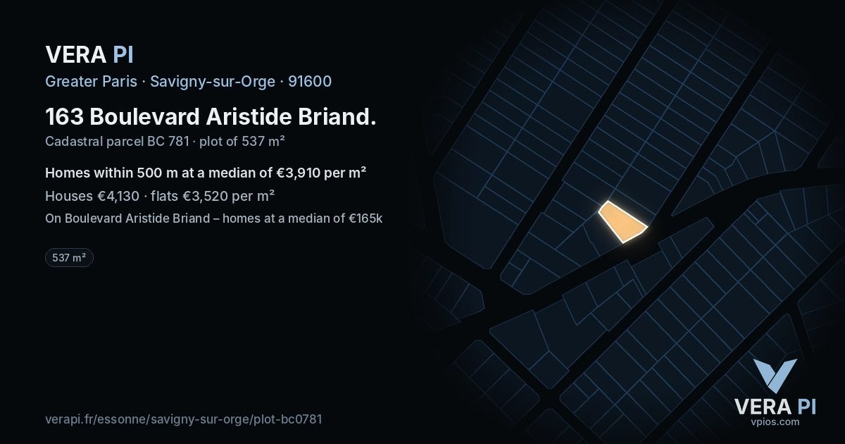 163 Boulevard Aristide Briand, Savigny-sur-Orge at night – the plot lit, the parcels around coloured by the prices near them