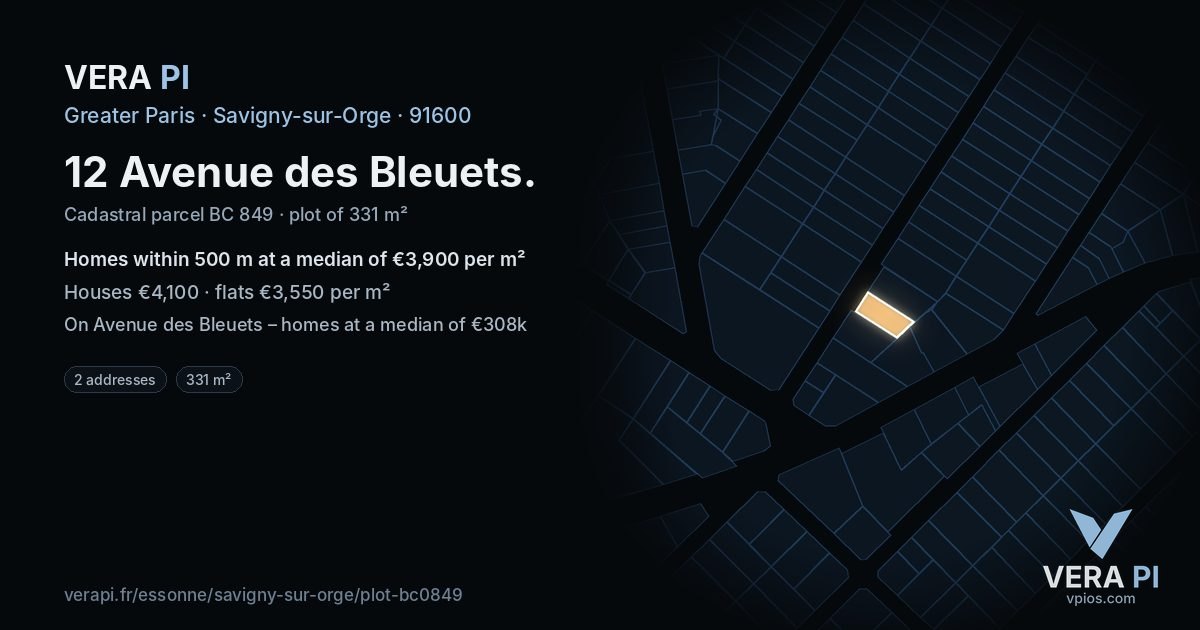 12 Avenue des Bleuets, Savigny-sur-Orge at night – the plot lit, the parcels around coloured by the prices near them