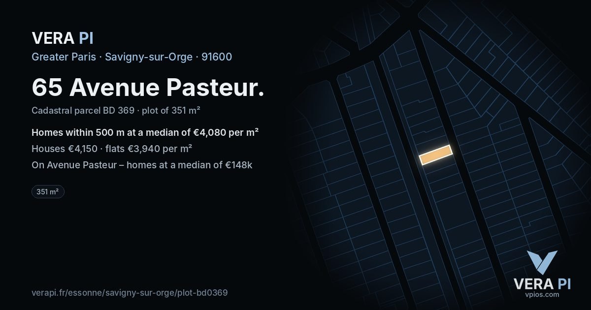 65 Avenue Pasteur, Savigny-sur-Orge at night – the plot lit, the parcels around coloured by the prices near them