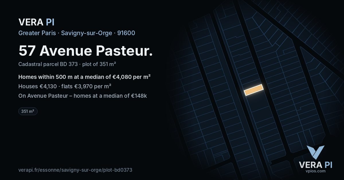 57 Avenue Pasteur, Savigny-sur-Orge at night – the plot lit, the parcels around coloured by the prices near them