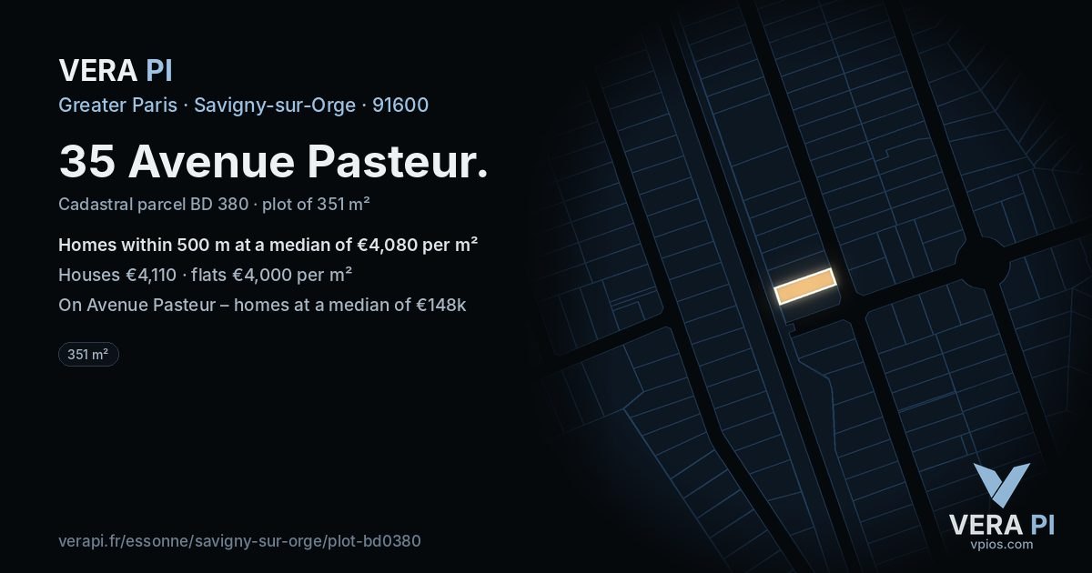 35 Avenue Pasteur, Savigny-sur-Orge at night – the plot lit, the parcels around coloured by the prices near them