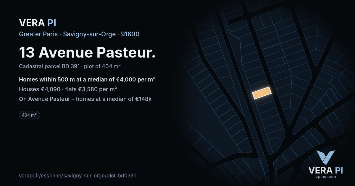 13 Avenue Pasteur, Savigny-sur-Orge at night – the plot lit, the parcels around coloured by the prices near them