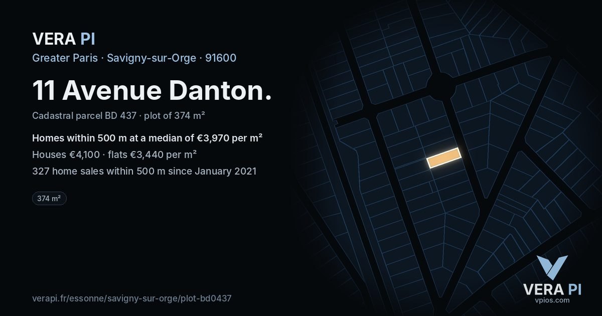 11 Avenue Danton, Savigny-sur-Orge at night – the plot lit, the parcels around coloured by the prices near them