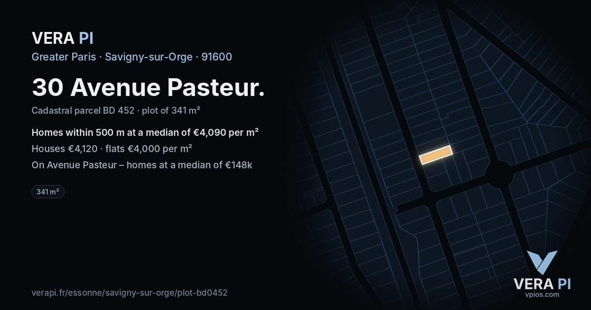 30 Avenue Pasteur, Savigny-sur-Orge at night – the plot lit, the parcels around coloured by the prices near them