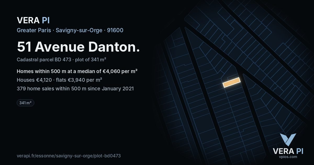 51 Avenue Danton, Savigny-sur-Orge at night – the plot lit, the parcels around coloured by the prices near them