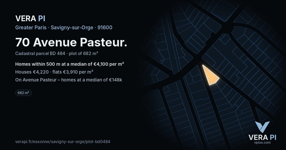 70 Avenue Pasteur, Savigny-sur-Orge at night – the plot lit, the parcels around coloured by the prices near them