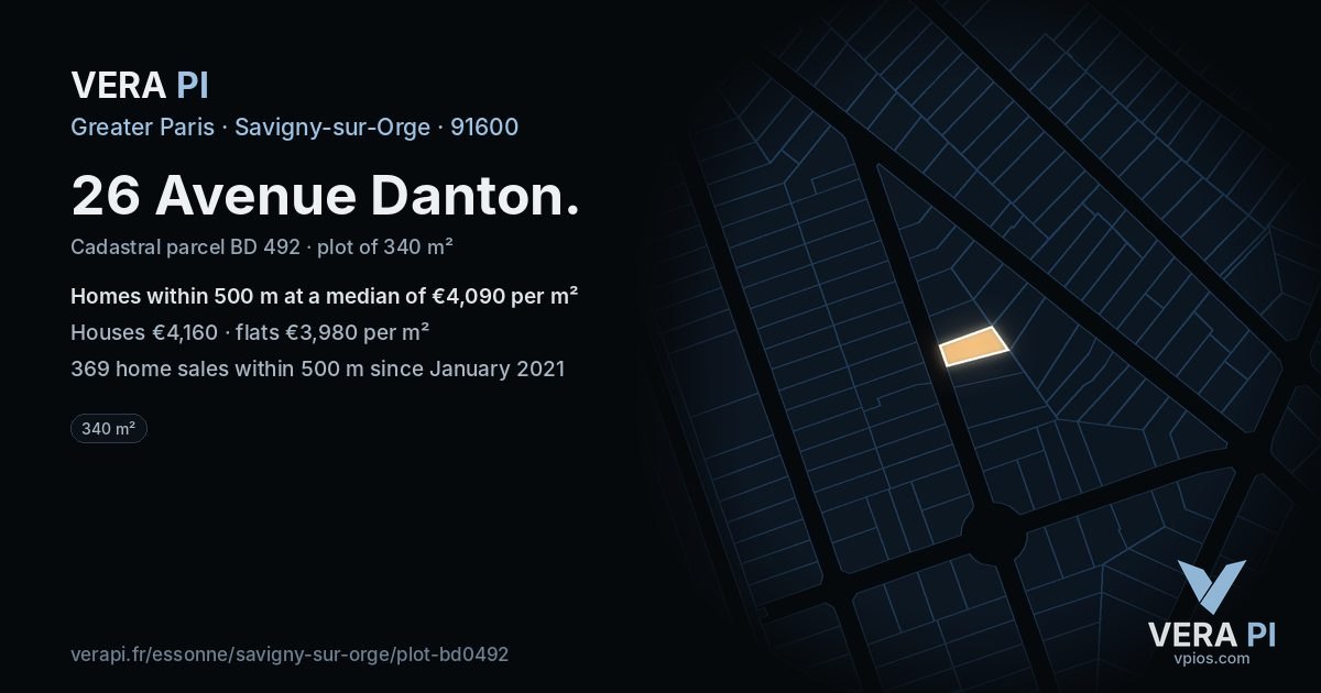 26 Avenue Danton, Savigny-sur-Orge at night – the plot lit, the parcels around coloured by the prices near them