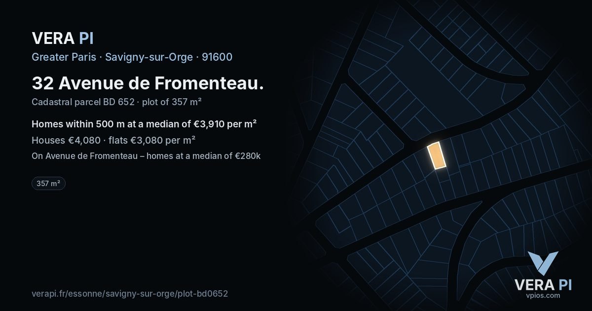 32 Avenue de Fromenteau, Savigny-sur-Orge at night – the plot lit, the parcels around coloured by the prices near them