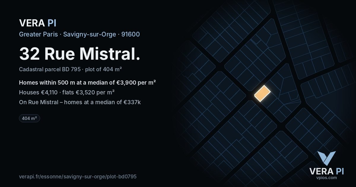 32 Rue Mistral, Savigny-sur-Orge at night – the plot lit, the parcels around coloured by the prices near them