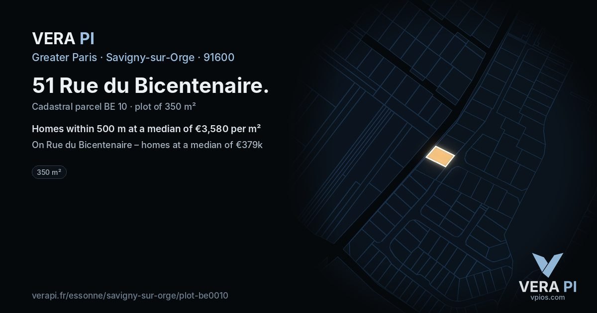 51 Rue du Bicentenaire, Savigny-sur-Orge at night – the plot lit, the parcels around coloured by the prices near them