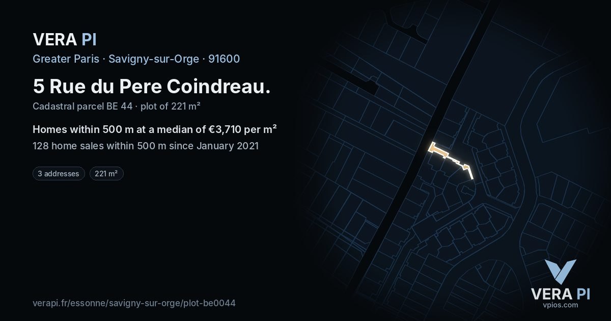 5 Rue du Pere Coindreau, Savigny-sur-Orge at night – the plot lit, the parcels around coloured by the prices near them