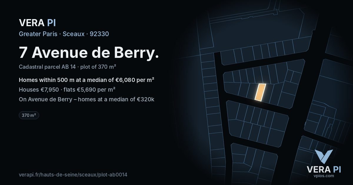 7 Avenue de Berry, Sceaux at night – the plot lit, the parcels around coloured by the prices near them