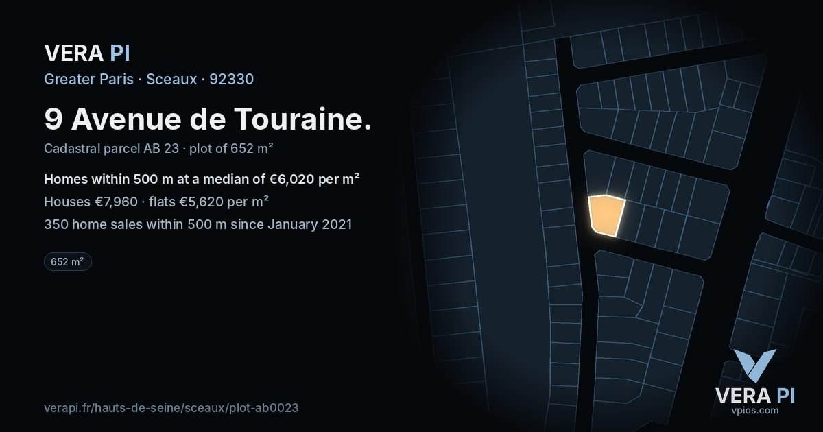 9 Avenue de Touraine, Sceaux at night – the plot lit, the parcels around coloured by the prices near them