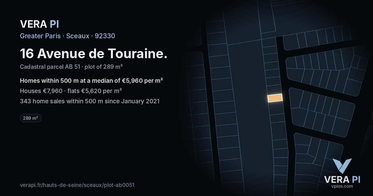 16 Avenue de Touraine, Sceaux at night – the plot lit, the parcels around coloured by the prices near them