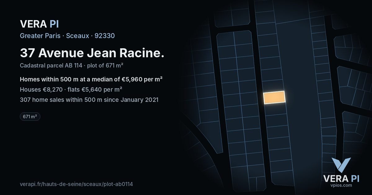 37 Avenue Jean Racine, Sceaux at night – the plot lit, the parcels around coloured by the prices near them