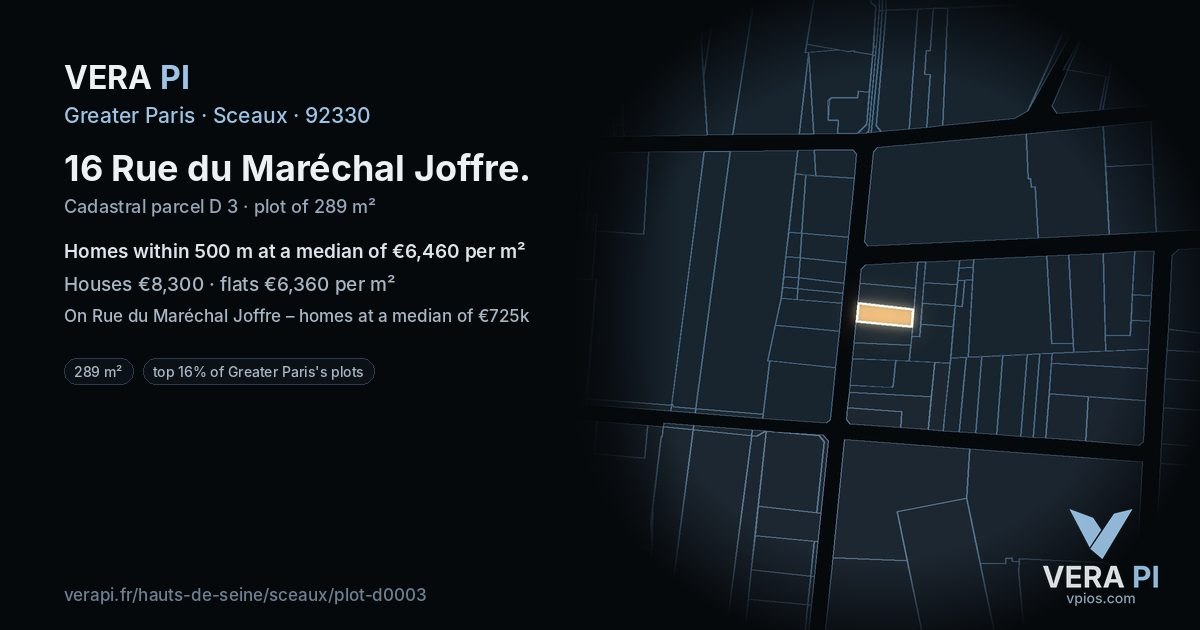 16 Rue du Maréchal Joffre, Sceaux at night – the plot lit, the parcels around coloured by the prices near them