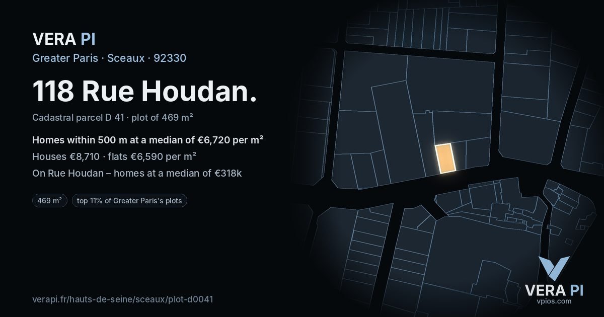 118 Rue Houdan, Sceaux at night – the plot lit, the parcels around coloured by the prices near them