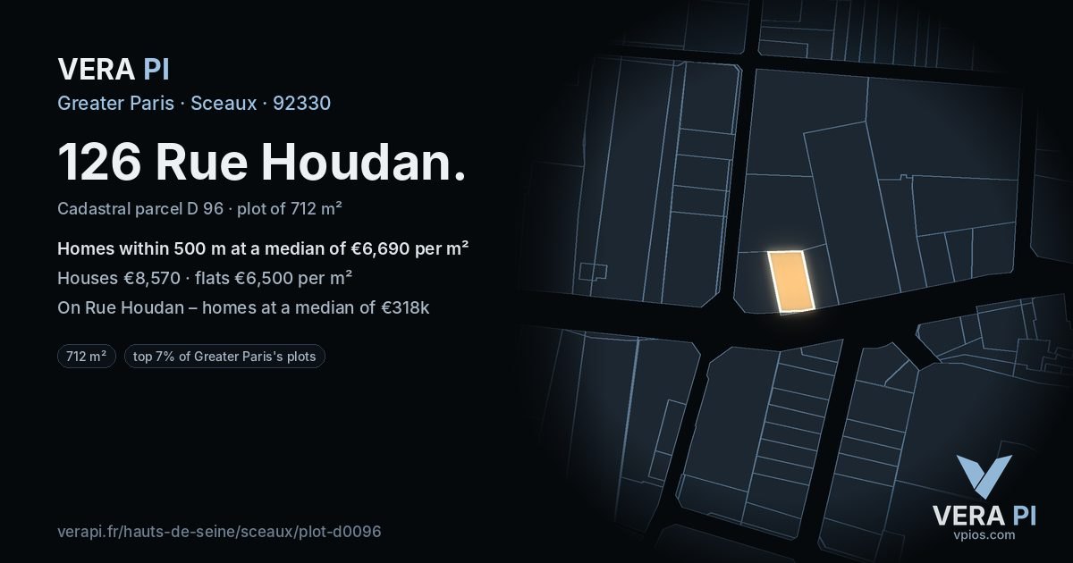 126 Rue Houdan, Sceaux at night – the plot lit, the parcels around coloured by the prices near them