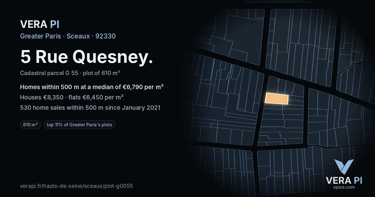 5 Rue Quesney, Sceaux at night – the plot lit, the parcels around coloured by the prices near them