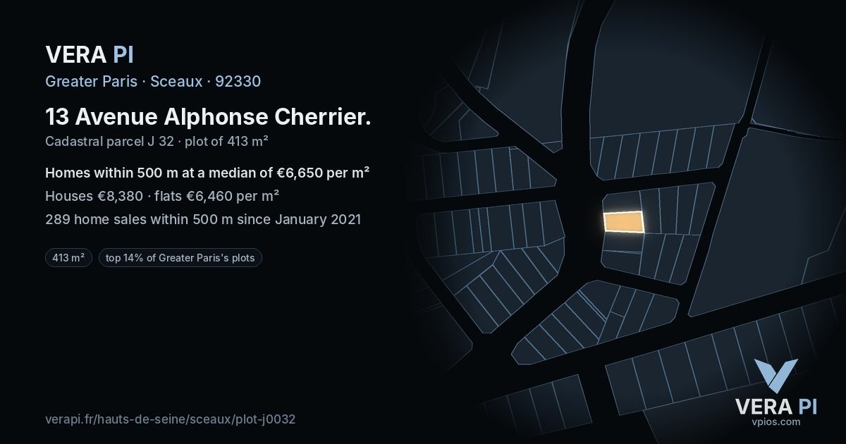 13 Avenue Alphonse Cherrier, Sceaux at night – the plot lit, the parcels around coloured by the prices near them