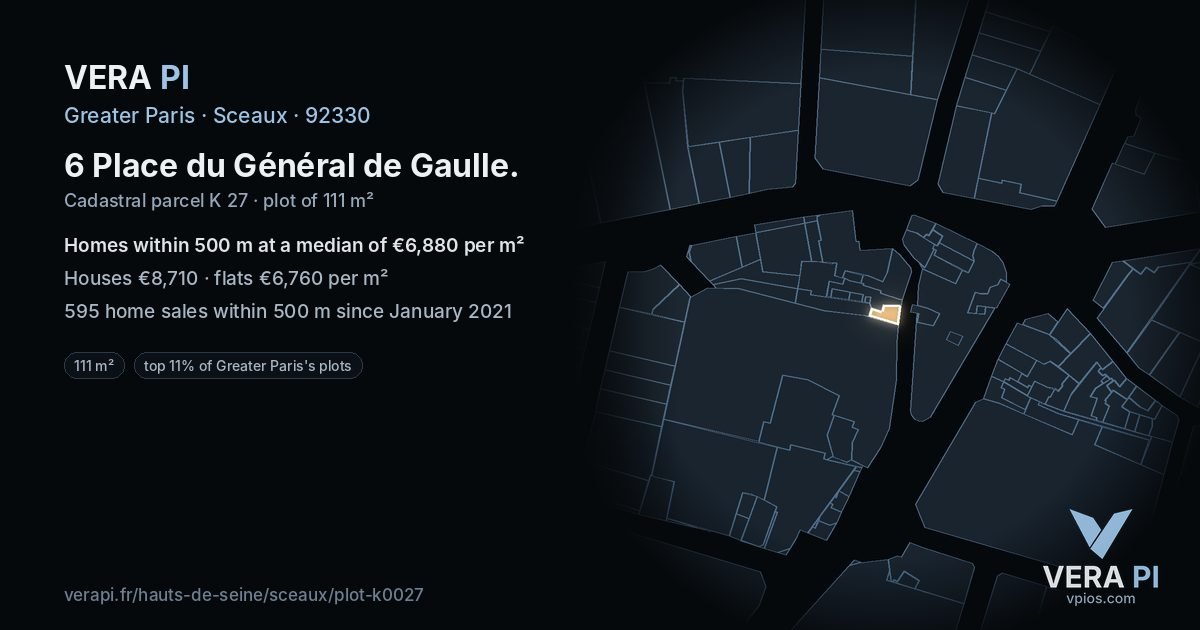 6 Place du Général de Gaulle, Sceaux at night – the plot lit, the parcels around coloured by the prices near them