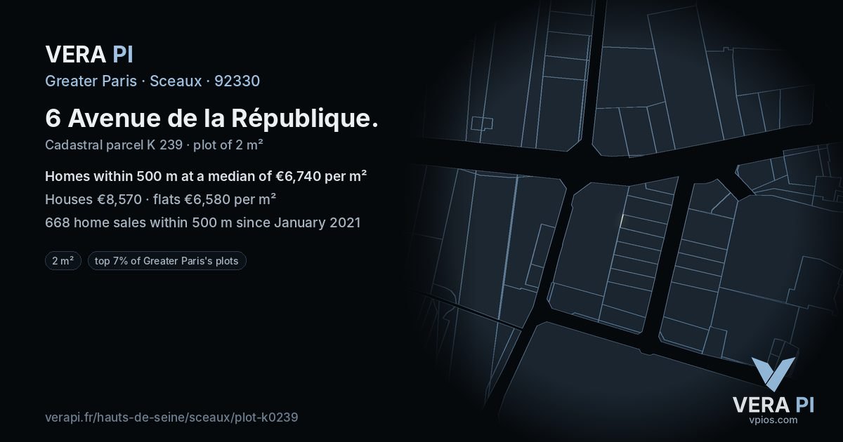 6 Avenue de la République, Sceaux at night – the plot lit, the parcels around coloured by the prices near them