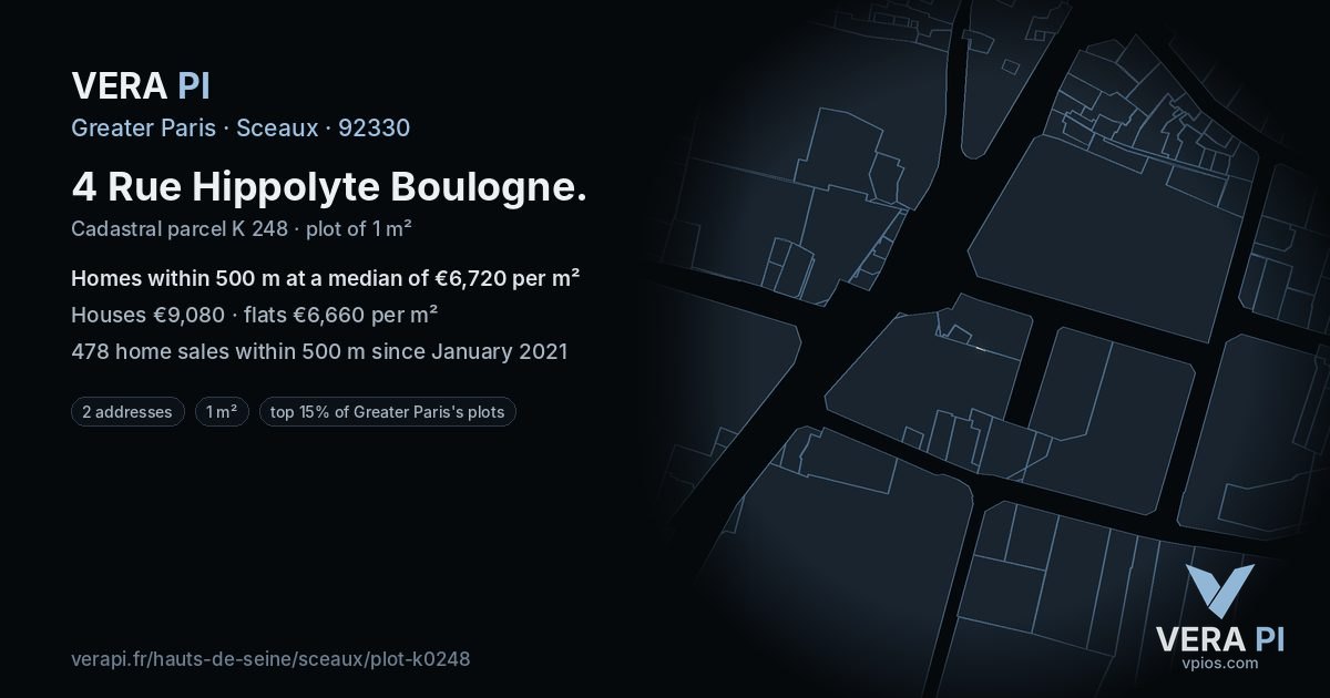 4 Rue Hippolyte Boulogne, Sceaux at night – the plot lit, the parcels around coloured by the prices near them