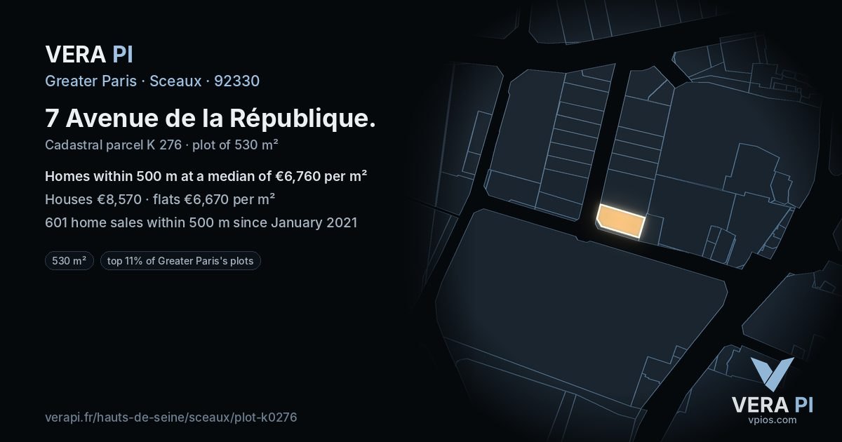 7 Avenue de la République, Sceaux at night – the plot lit, the parcels around coloured by the prices near them