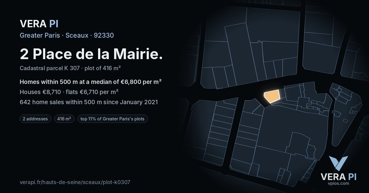 2 Place de la Mairie, Sceaux at night – the plot lit, the parcels around coloured by the prices near them
