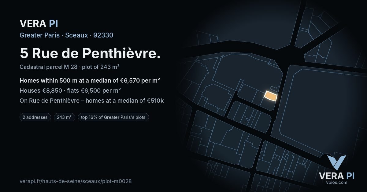 5 Rue de Penthièvre, Sceaux at night – the plot lit, the parcels around coloured by the prices near them