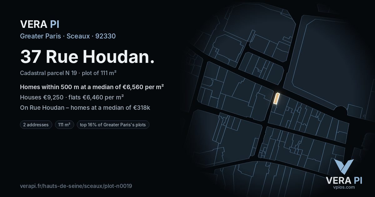 37 Rue Houdan, Sceaux at night – the plot lit, the parcels around coloured by the prices near them