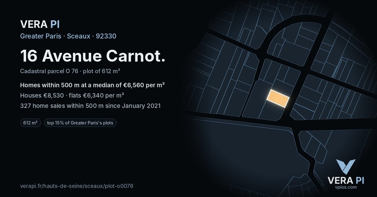 16 Avenue Carnot, Sceaux at night – the plot lit, the parcels around coloured by the prices near them