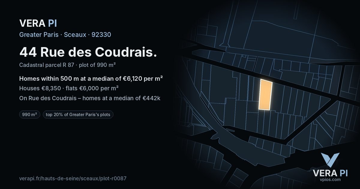 44 Rue des Coudrais, Sceaux at night – the plot lit, the parcels around coloured by the prices near them