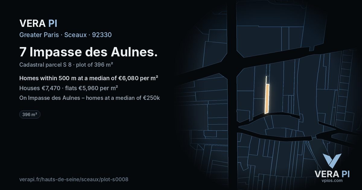 7 Impasse des Aulnes, Sceaux at night – the plot lit, the parcels around coloured by the prices near them