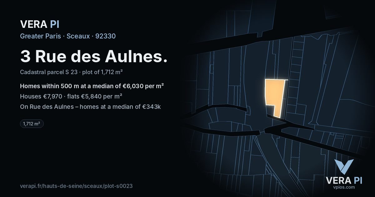 3 Rue des Aulnes, Sceaux at night – the plot lit, the parcels around coloured by the prices near them